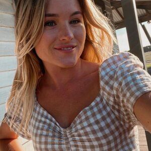 Meet your Posher, Gabriella
